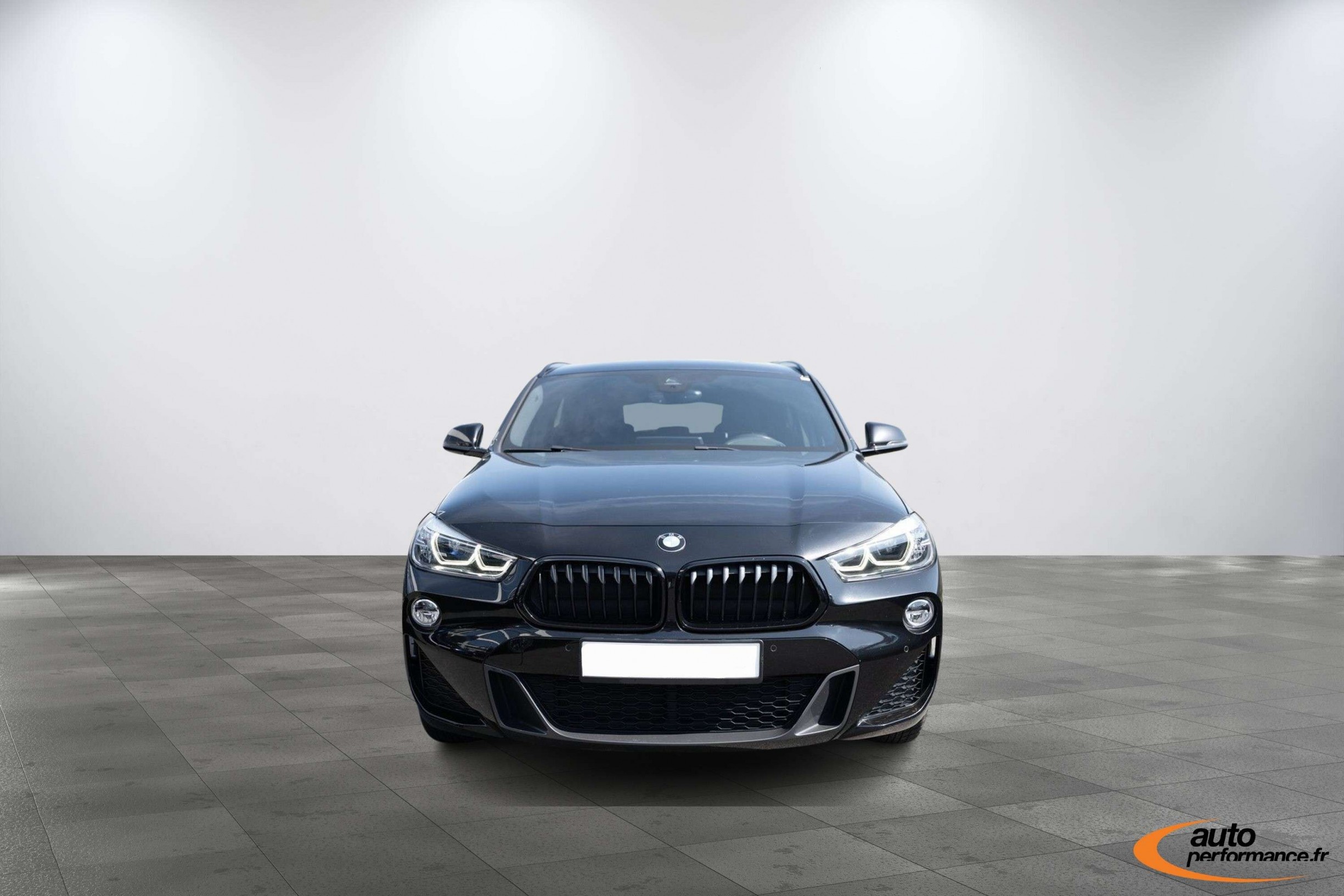BMW  X2