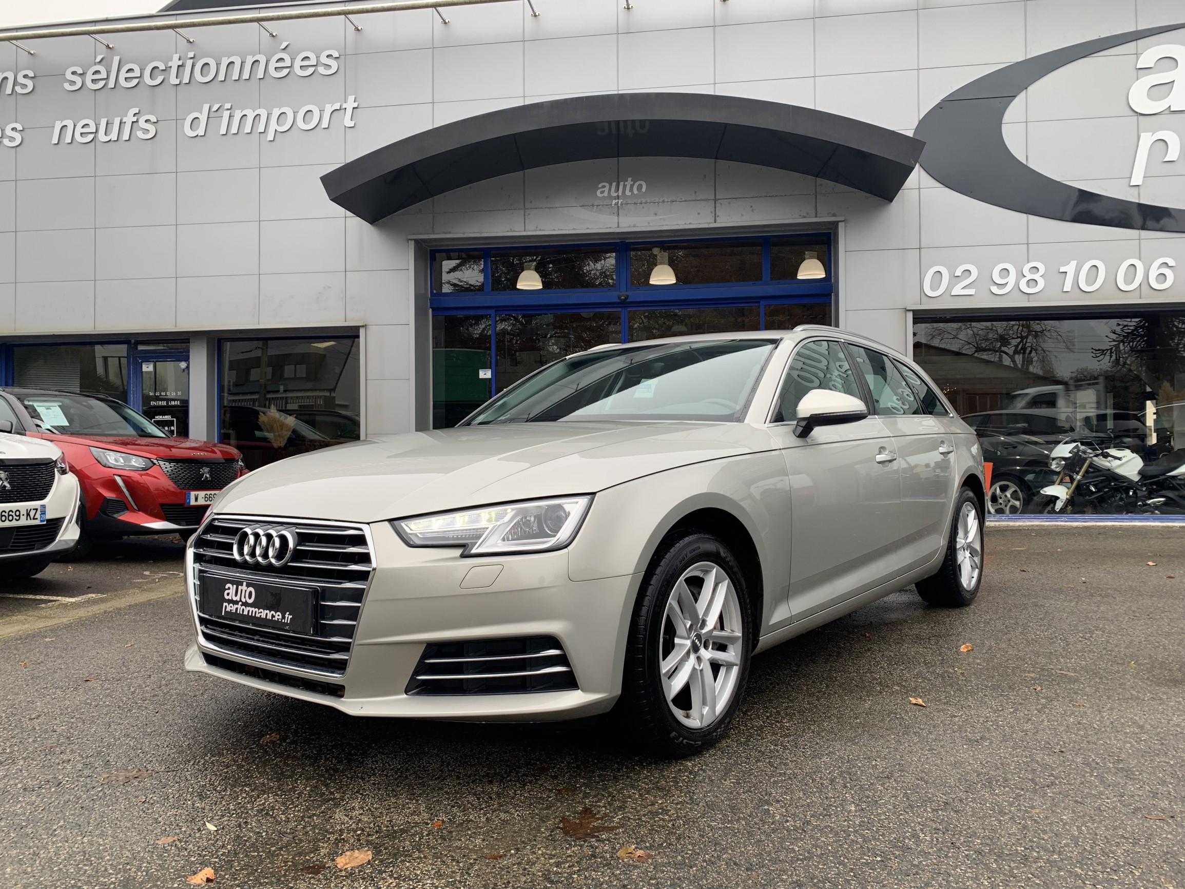 AUDI A4 AVANT