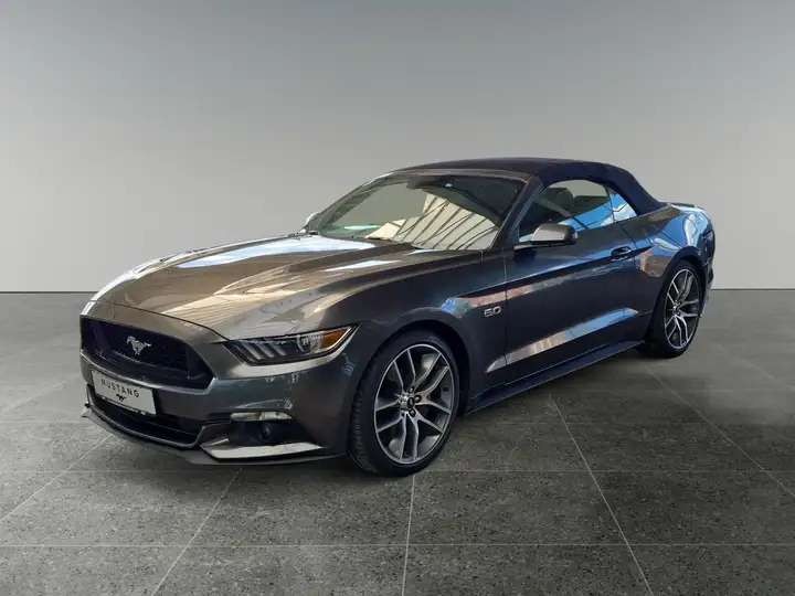 FORD MUSTANG