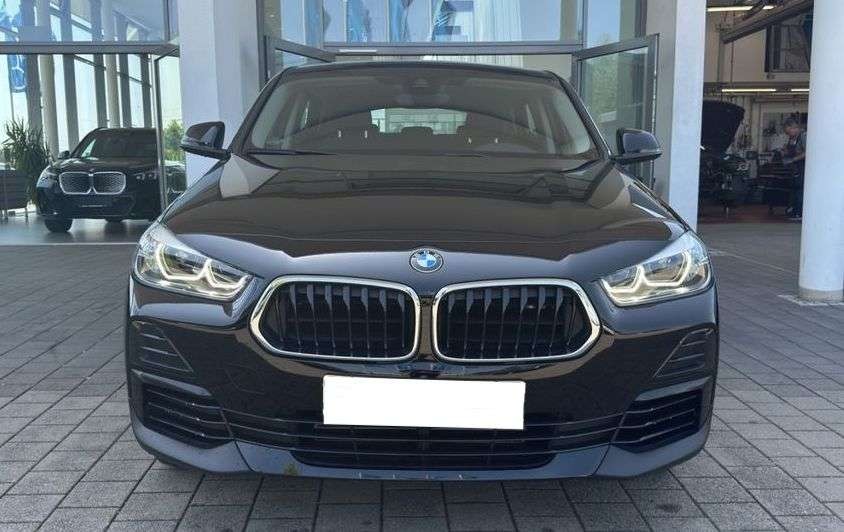 BMW  X2
