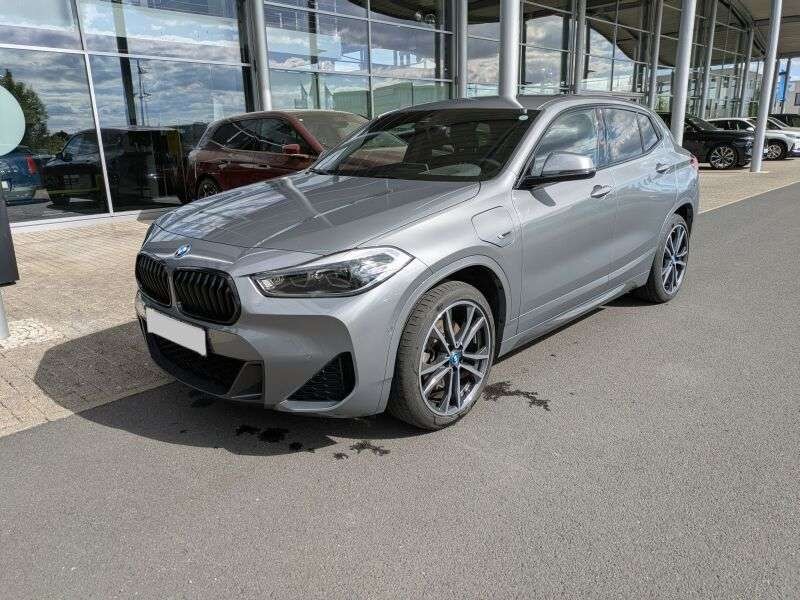BMW  X2